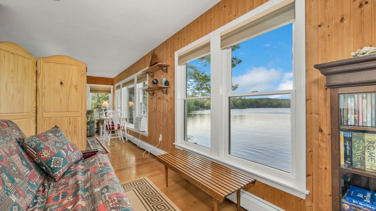 Photo of Livingroom in Barnstead