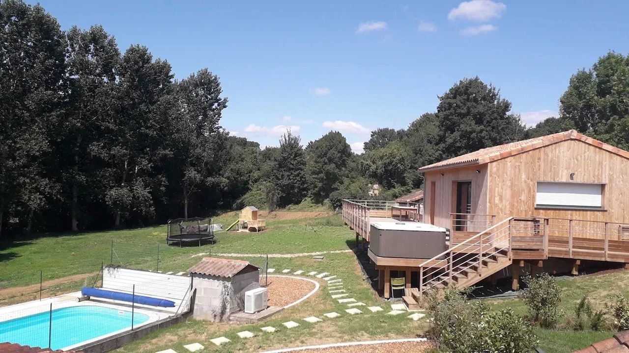Photo of Outdoor in Chalandray