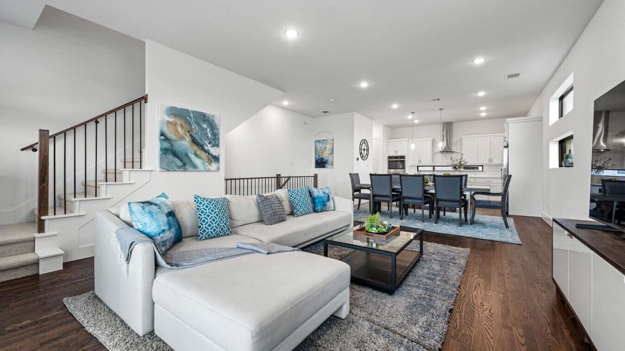 Photo of Livingroom in Rowlett