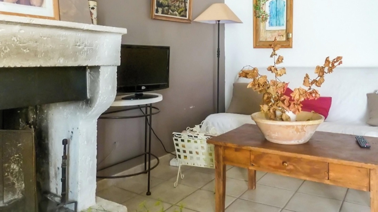 Photo of Livingroom in Oppede