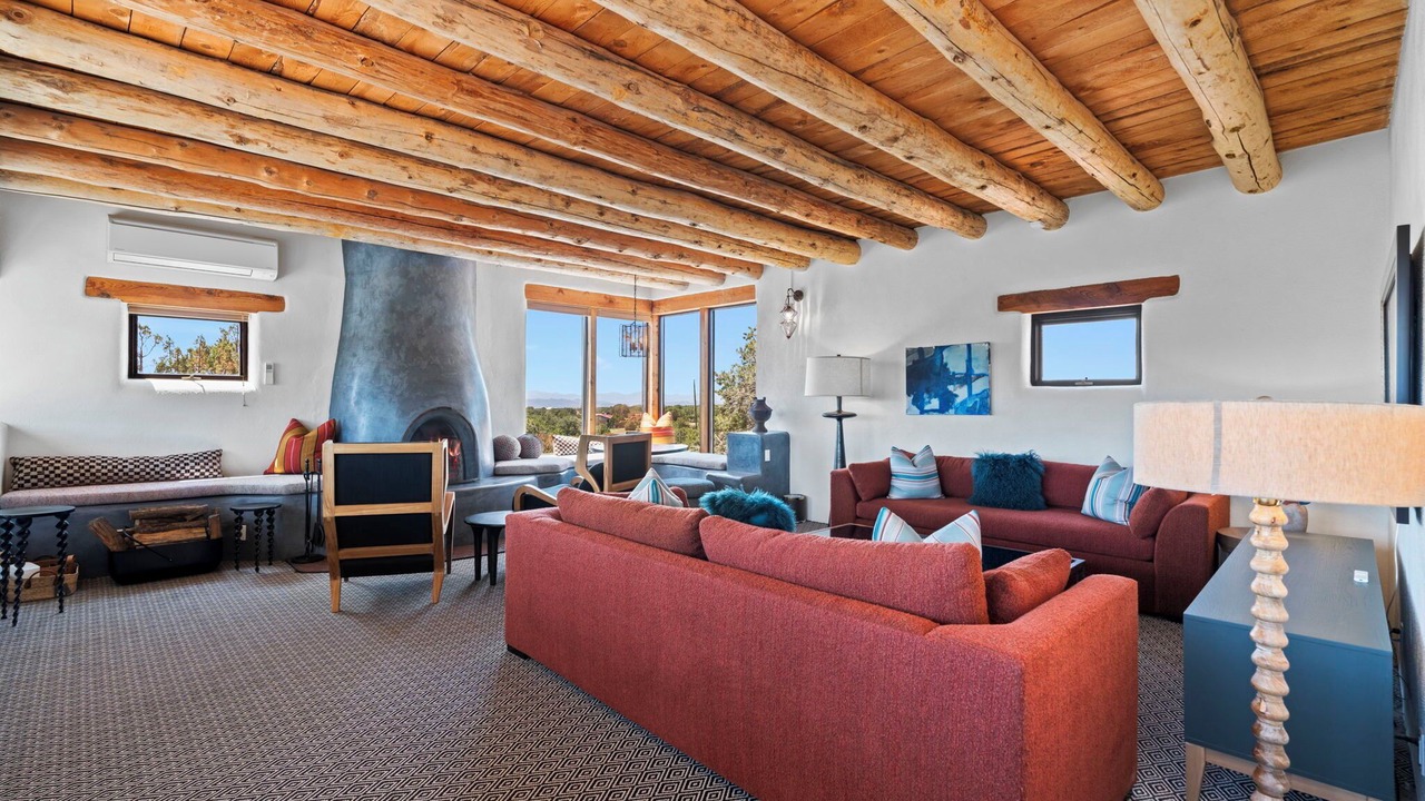 Photo of Livingroom in Seton Village