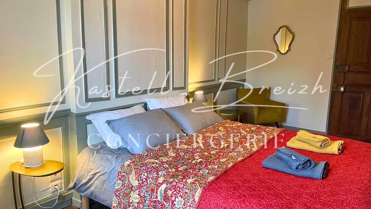 Photo of Bedroom in Guingamp