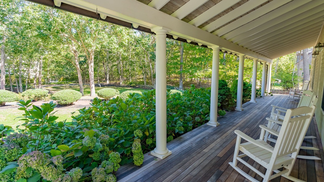 Photo of Patio Balcony in Oak Bluffs