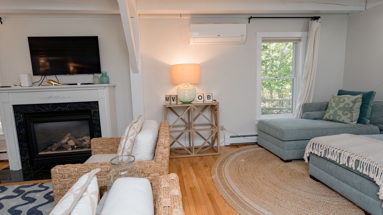 Photo of Livingroom in Oak Bluffs