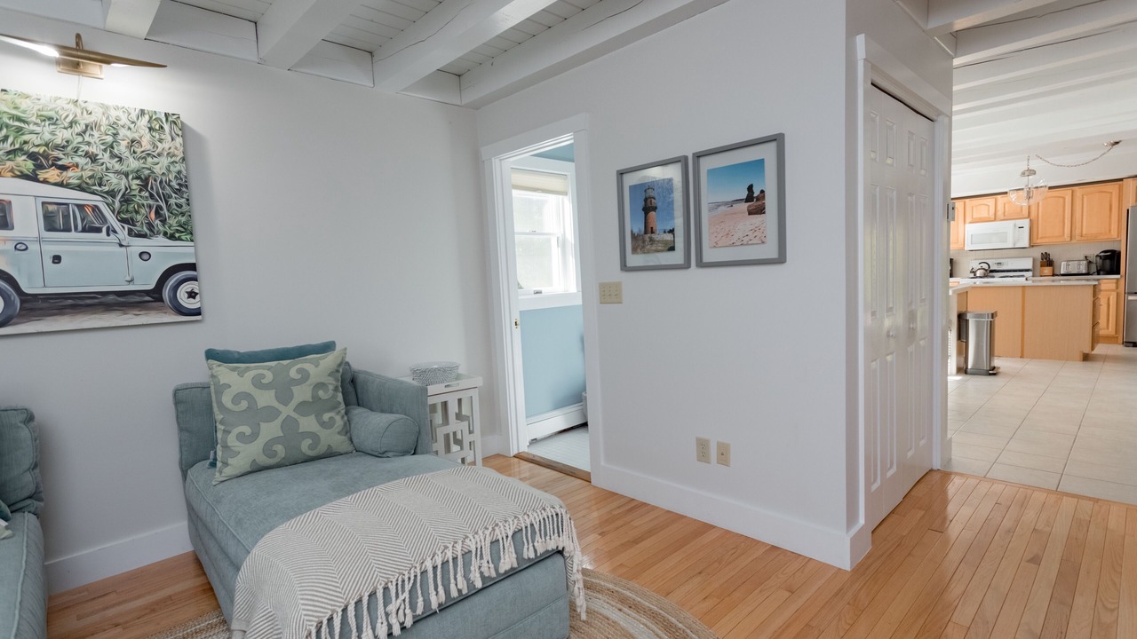 Photo of Livingroom in Oak Bluffs