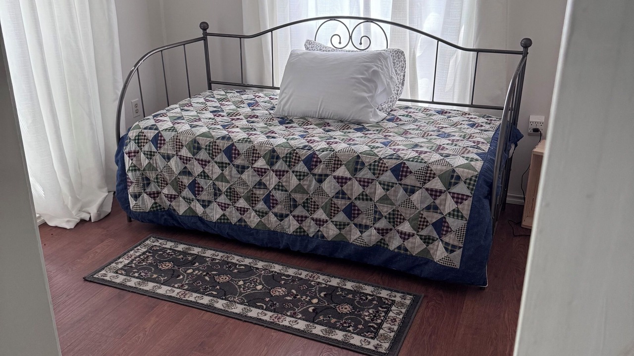 Photo of Bedroom in Pryor