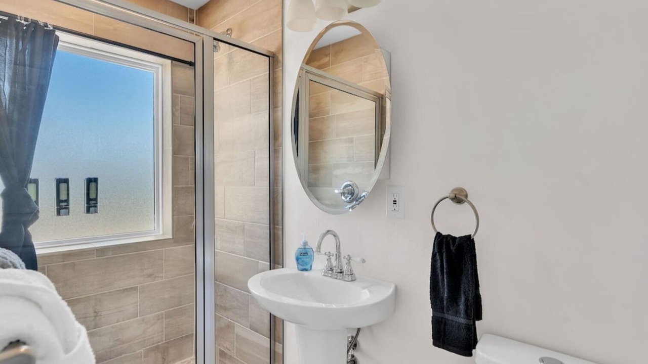 Photo of Bathroom in Truth or Consequences