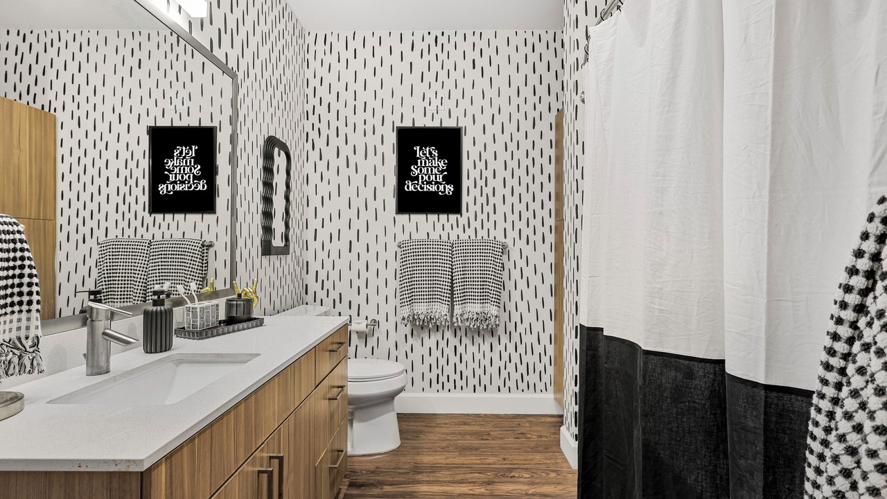 Photo of Bathroom in Eighth Avenue