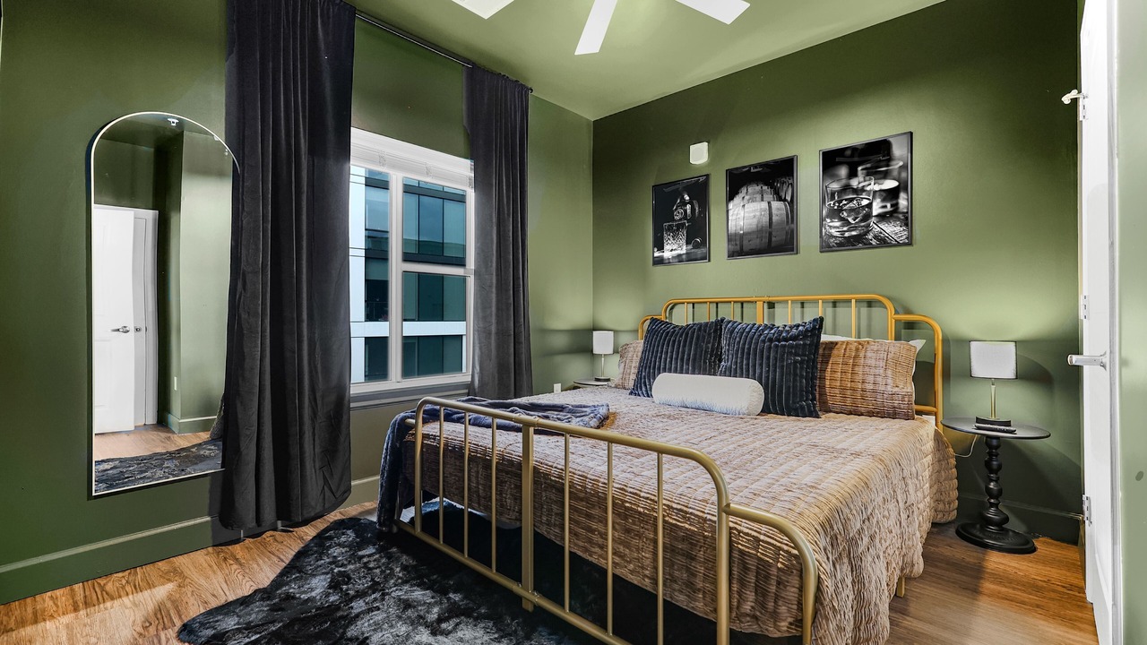 Photo of Bedroom in Eighth Avenue