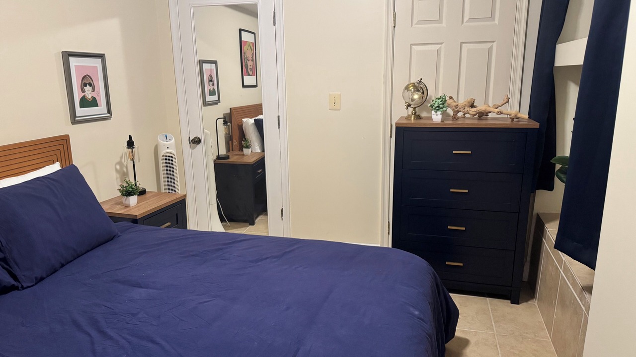 Photo of Bedroom in Columbia Heights