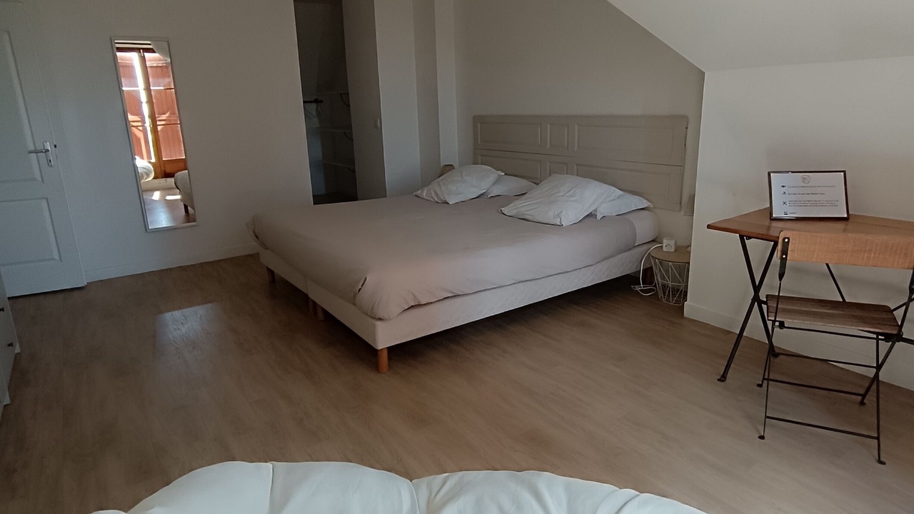 Photo of Bedroom in Montge-en-Goele