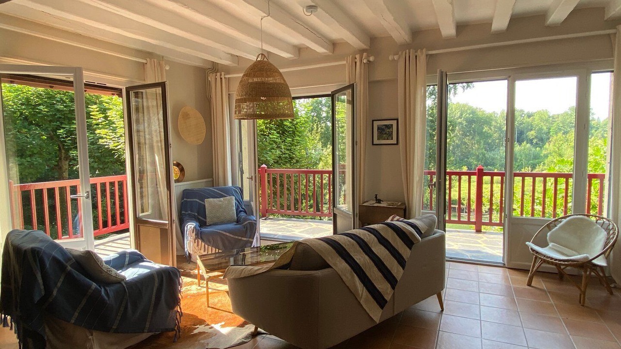 Photo of Livingroom in Courcay