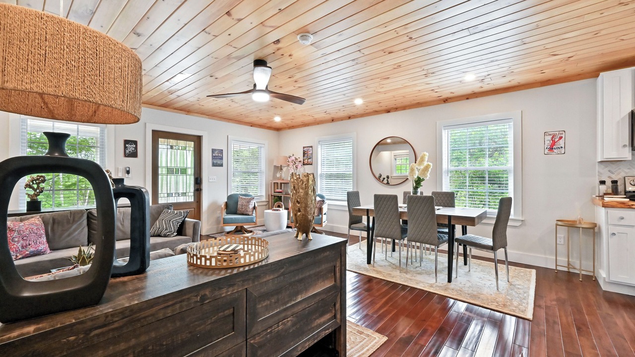 Photo of Bedroom in Edgecomb