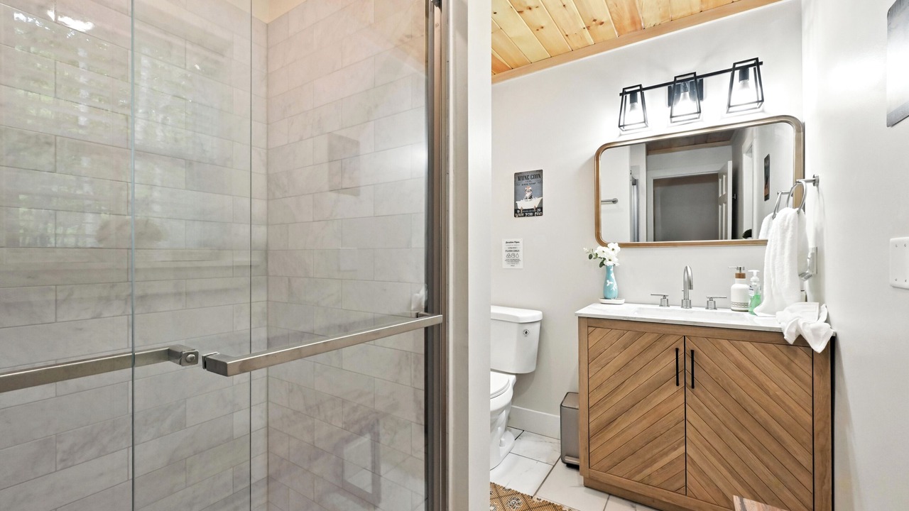 Photo of Bathroom in Edgecomb