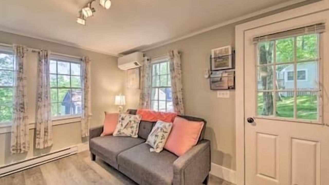 Photo of Livingroom in Edgecomb