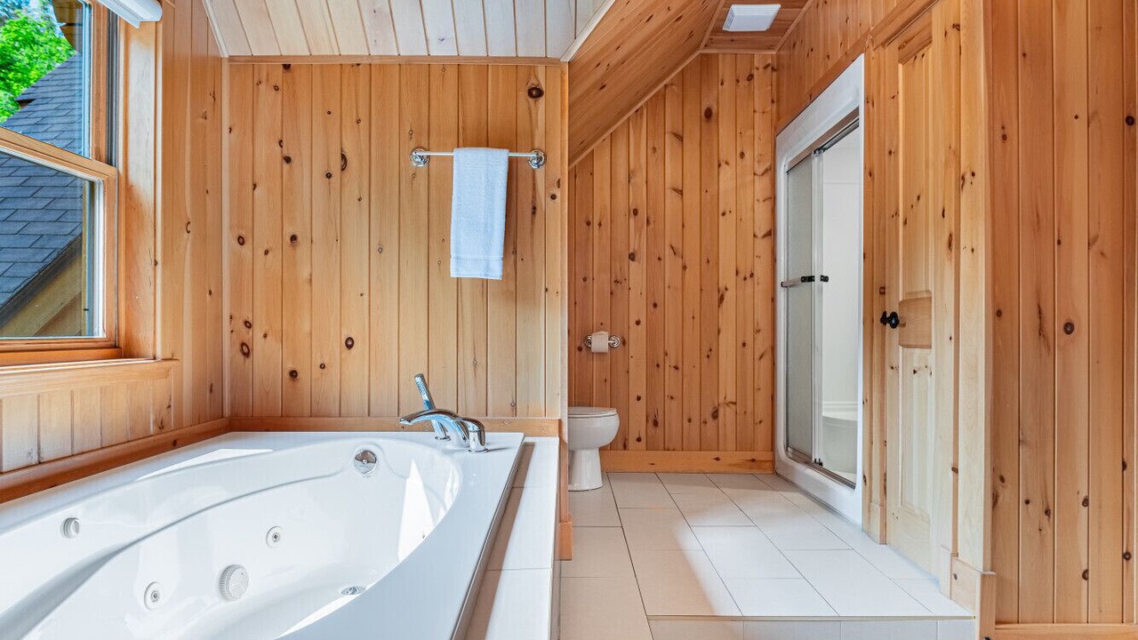 Photo of Bathroom in Fiddler Lake Resort