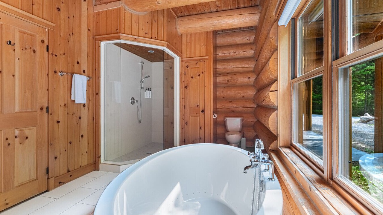 Photo of Bathroom in Fiddler Lake Resort