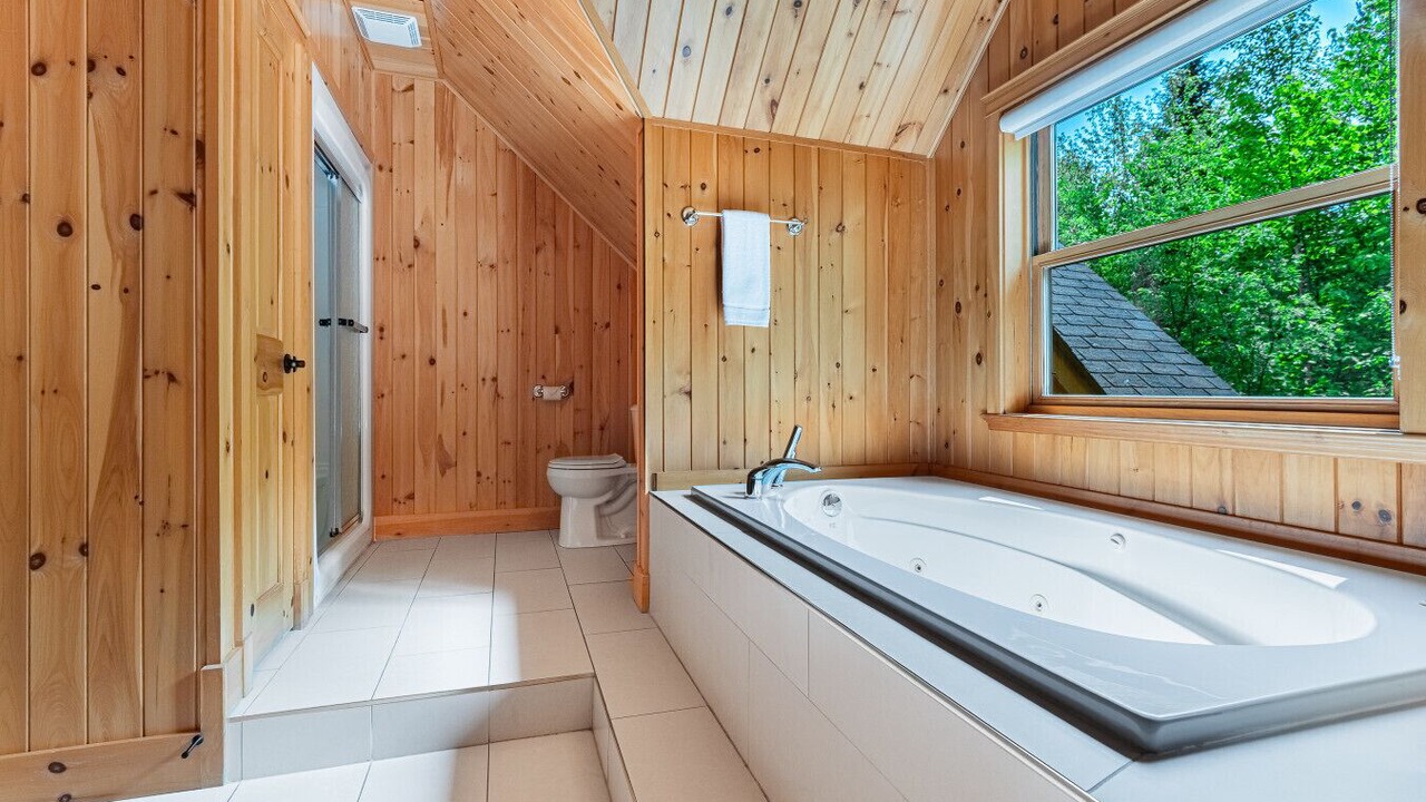 Photo of Bathroom in Fiddler Lake Resort