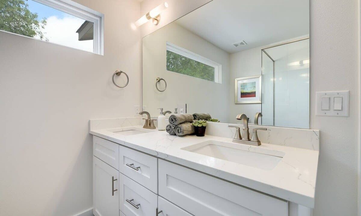 Photo of Bathroom in East MLK