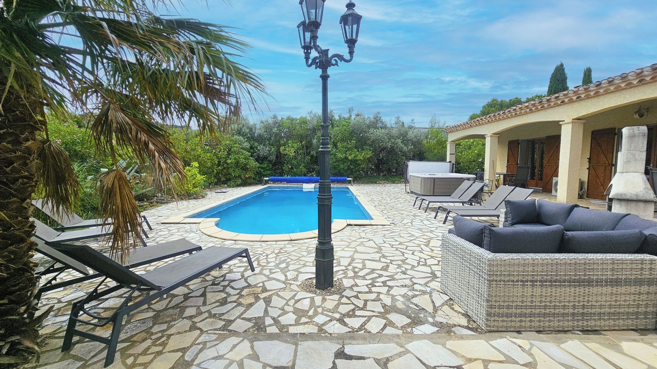 Photo of Patio Balcony in Felines-Minervois