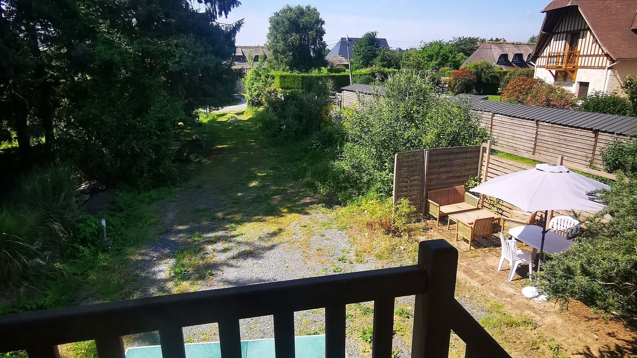 Photo of Outdoor in Fiquefleur-Equainville