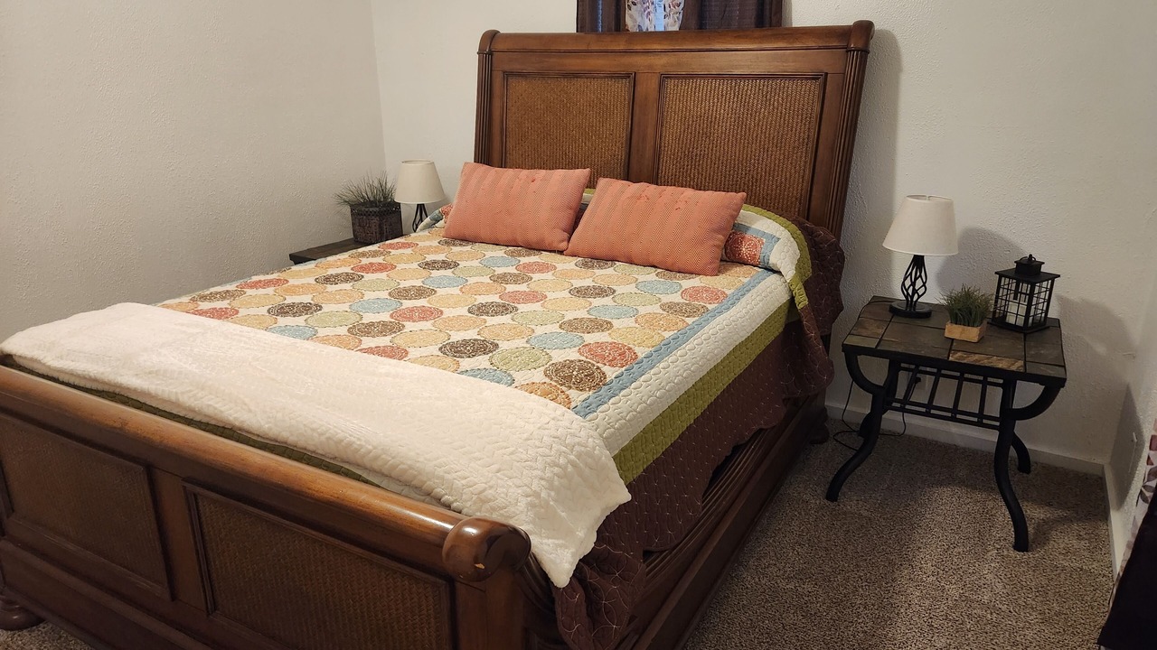 Photo of Bedroom in Crestline