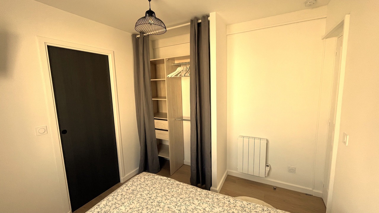 Photo of Bedroom in Bas de Venoix