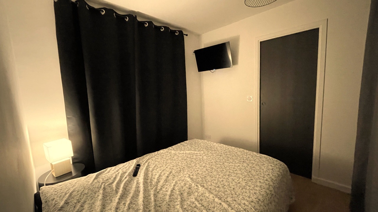 Photo of Bedroom in Bas de Venoix