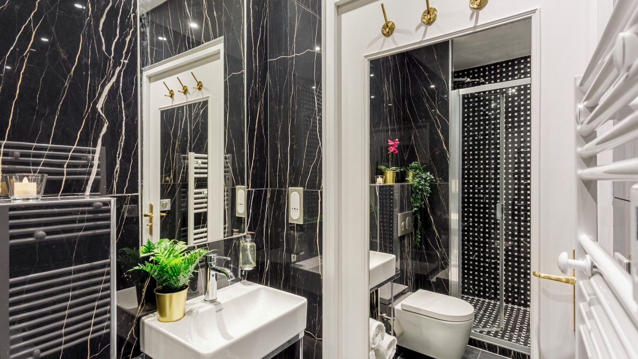 Photo of Bathroom in Arsenal