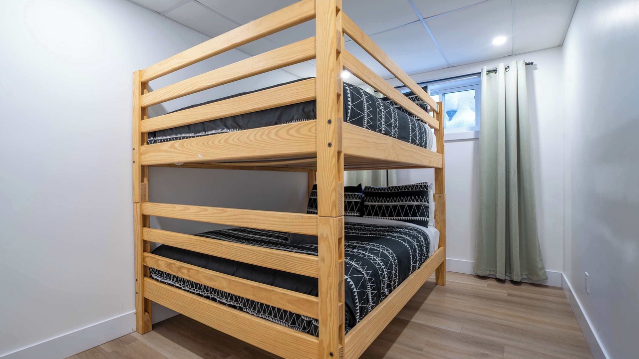 Photo of Bedroom in St-Adolphe-d'Howard