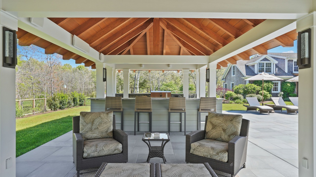 Photo of Patio Balcony in Chilmark
