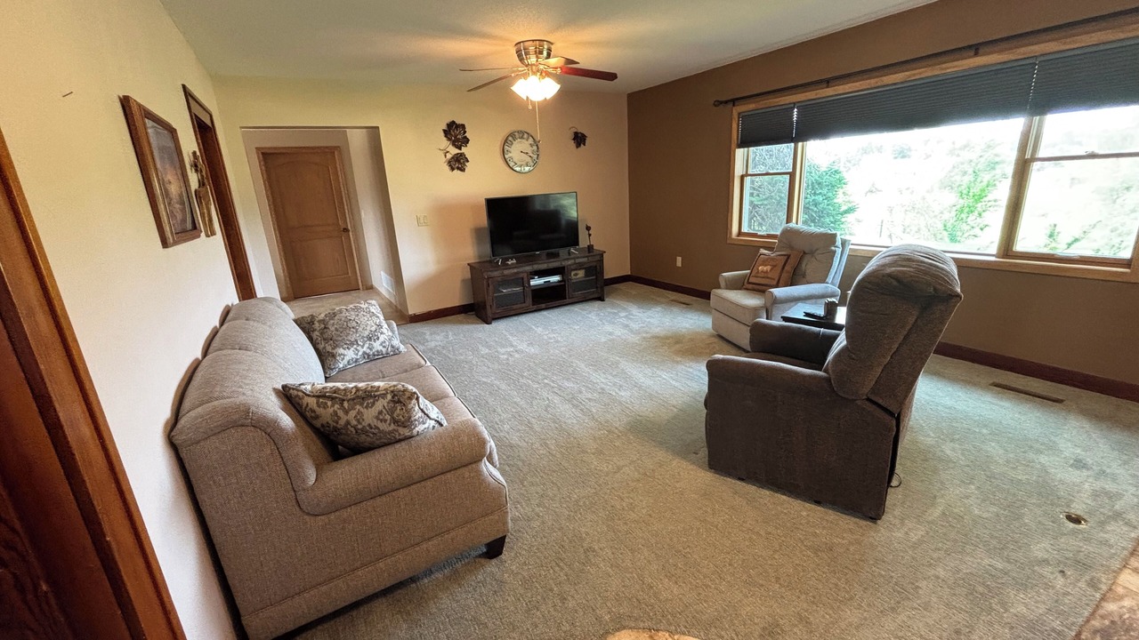 Photo of Livingroom in Inavale