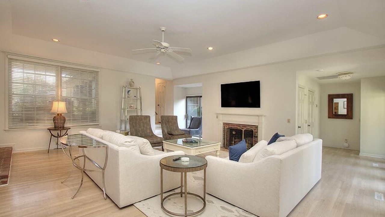 Photo of Livingroom in Beach Lagoon