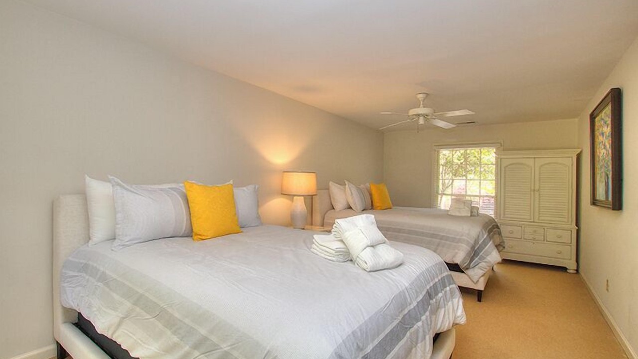 Photo of Bedroom in Beach Lagoon