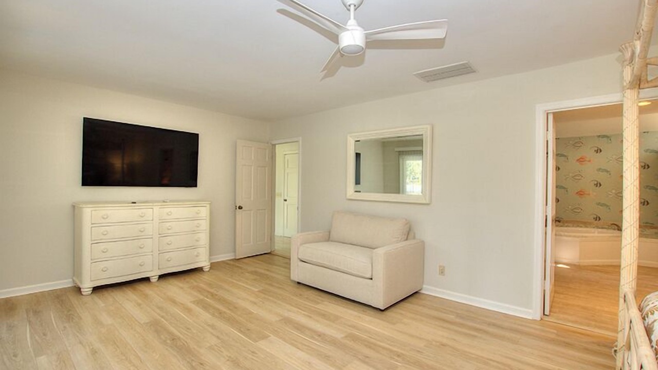 Photo of Livingroom in Beach Lagoon