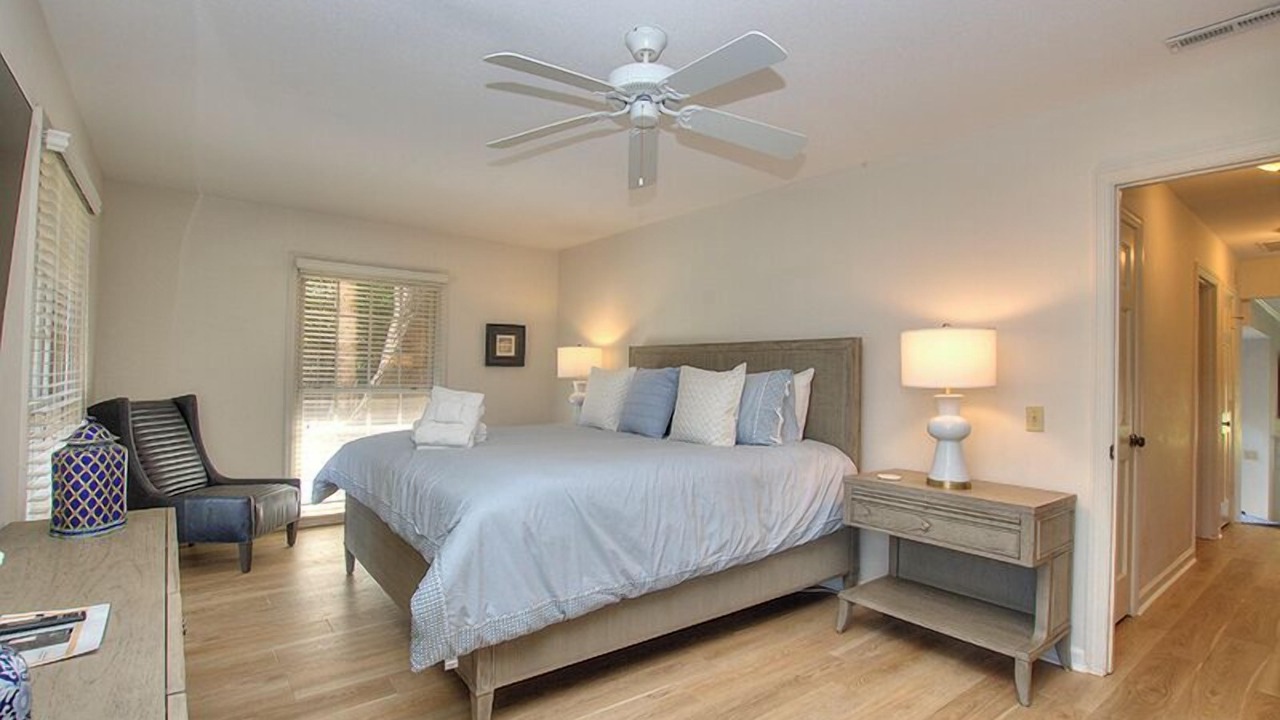Photo of Bedroom in Beach Lagoon