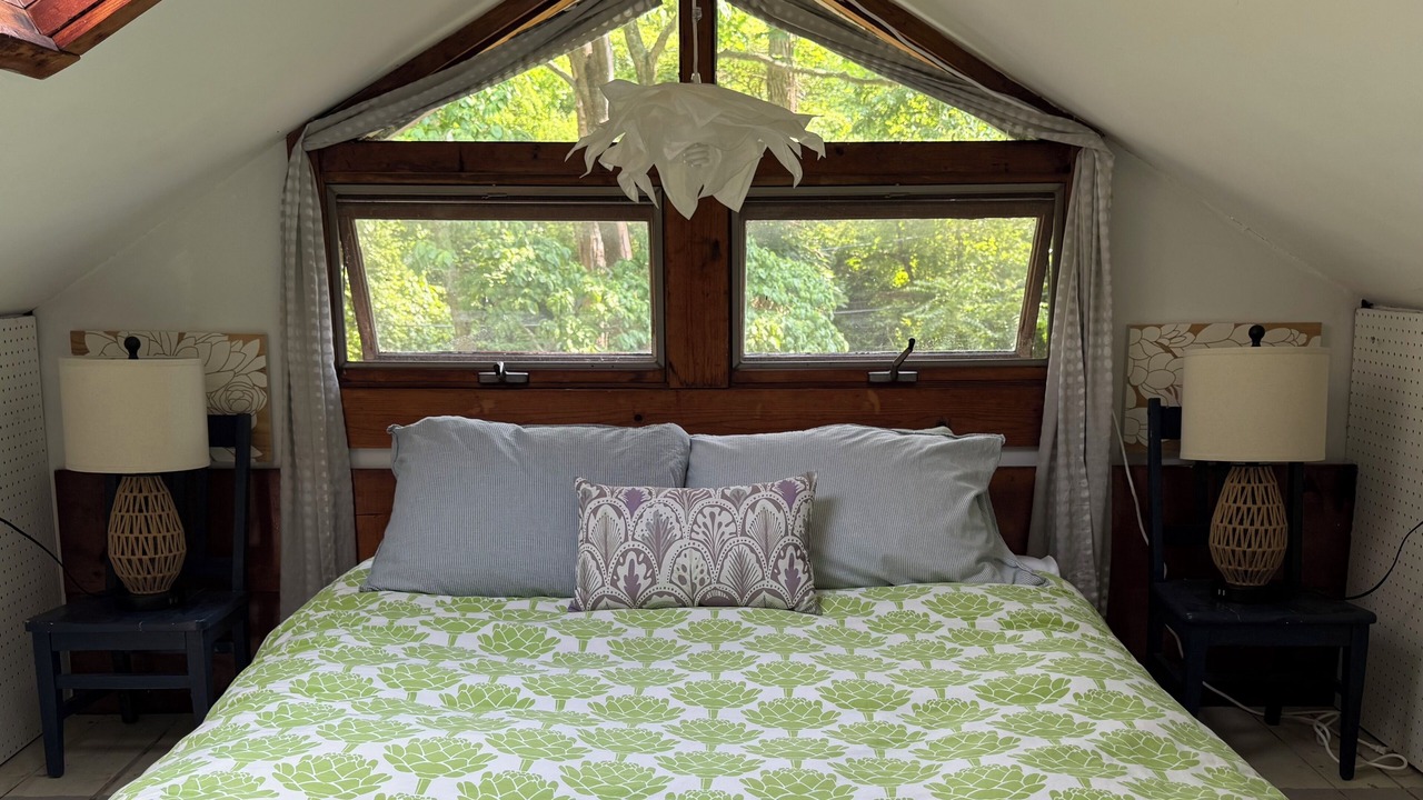 Photo of Bedroom in Coecles Harbor