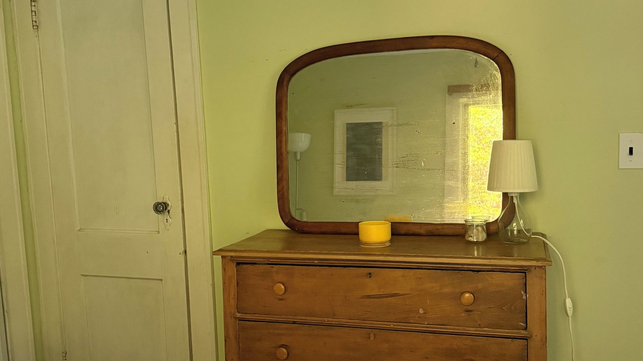 Photo of Bedroom in Coecles Harbor