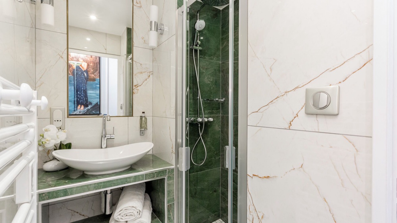 Photo of Bathroom in Gaillon