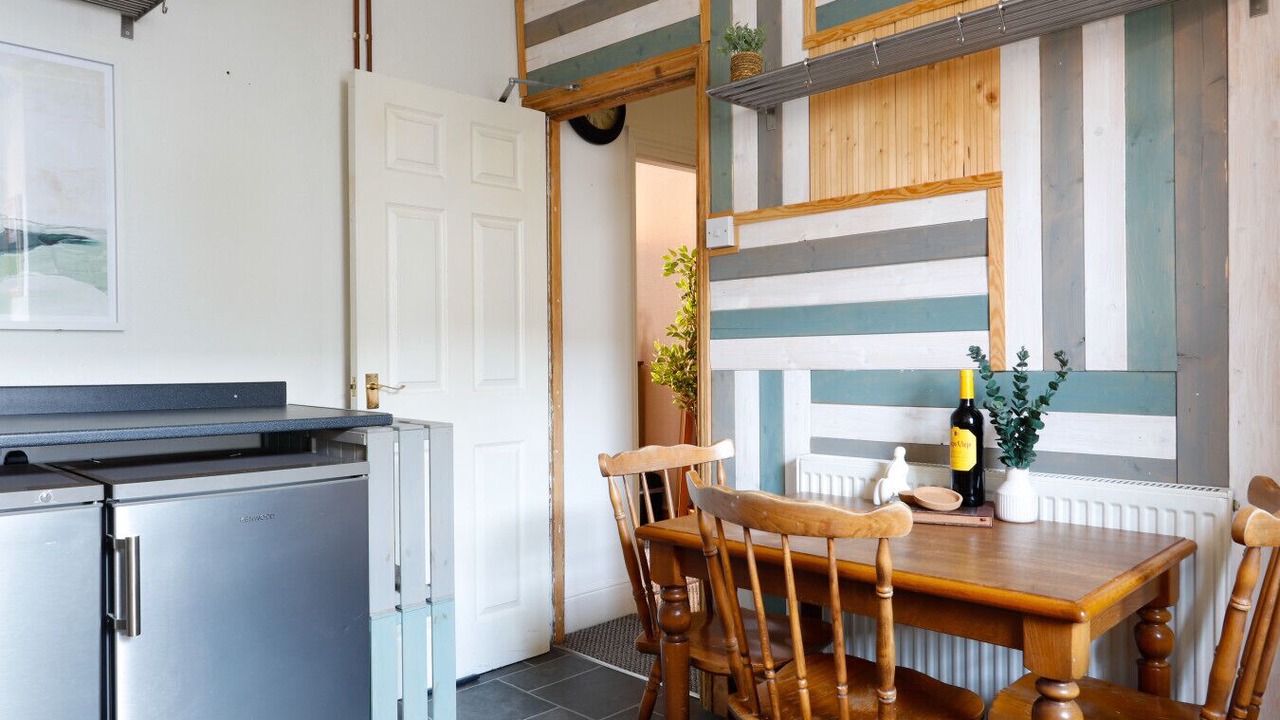 Photo of Others in Barry