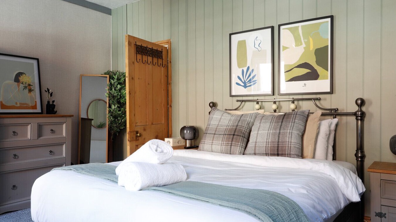 Photo of Bedroom in Barry