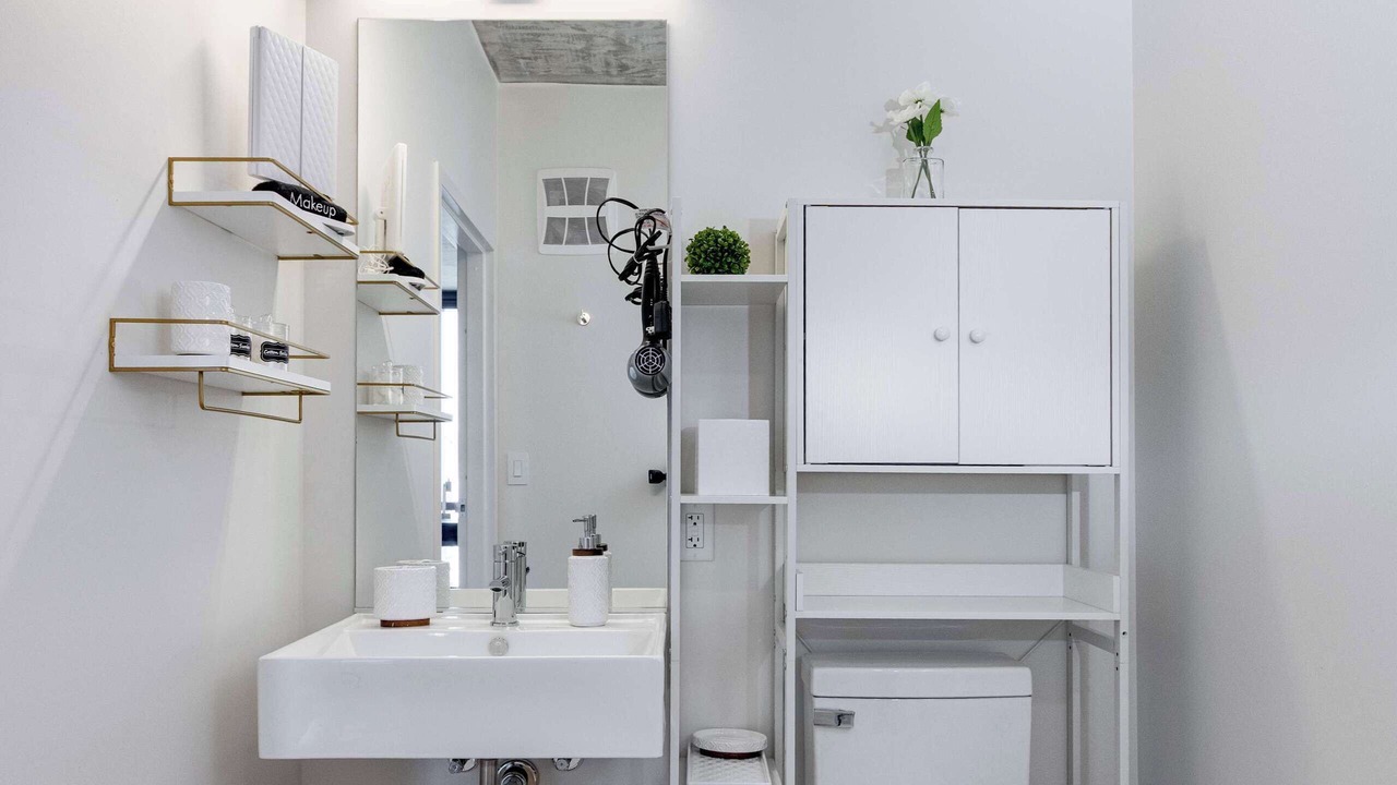 Photo of Bathroom in The Loop