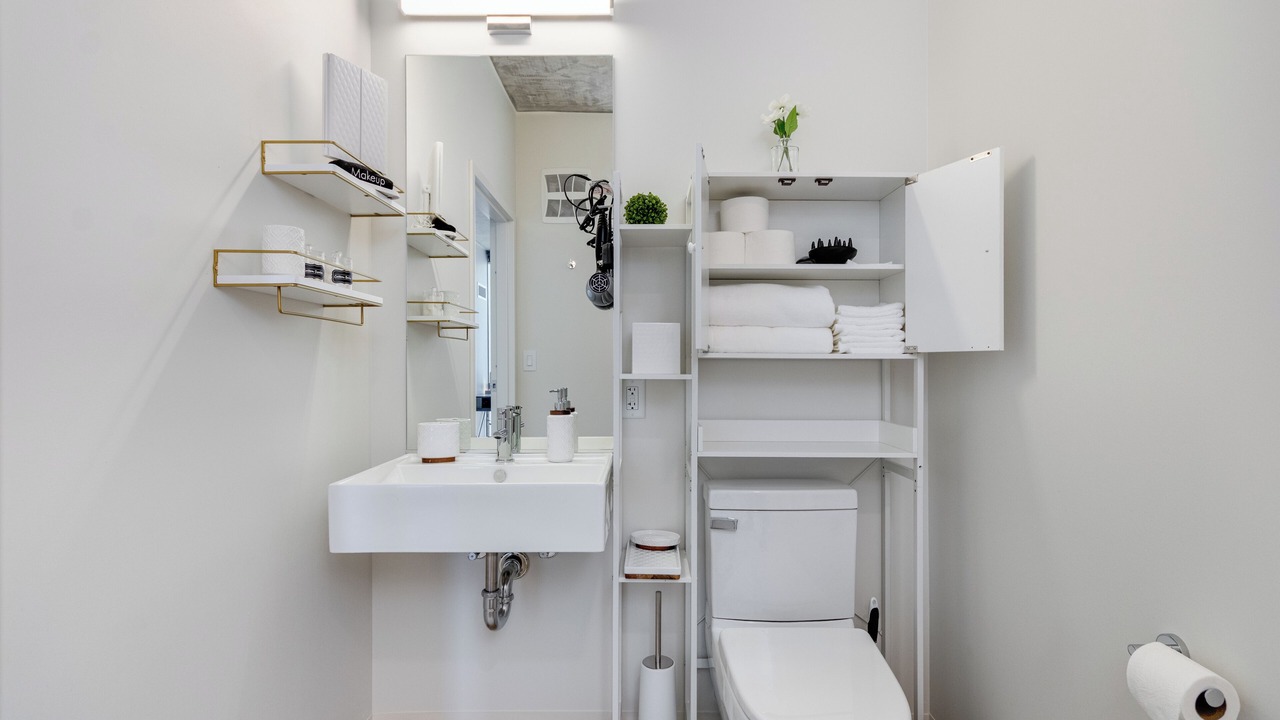 Photo of Bathroom in The Loop