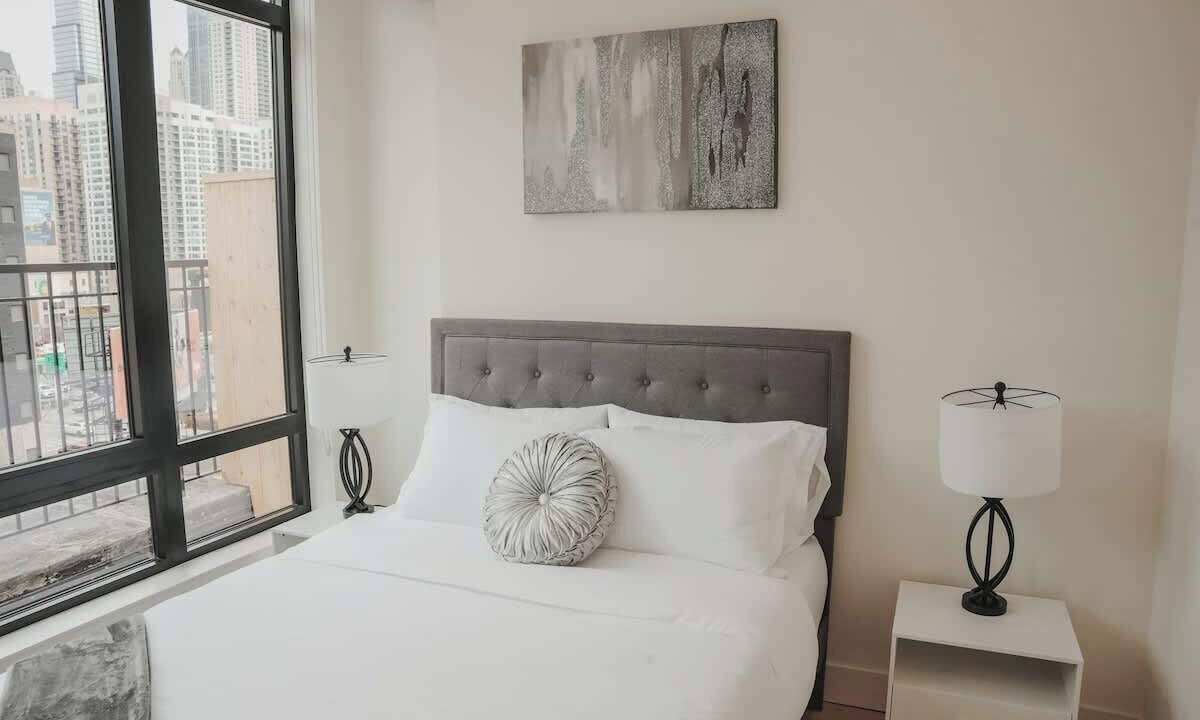 Photo of Bedroom in Near North Side