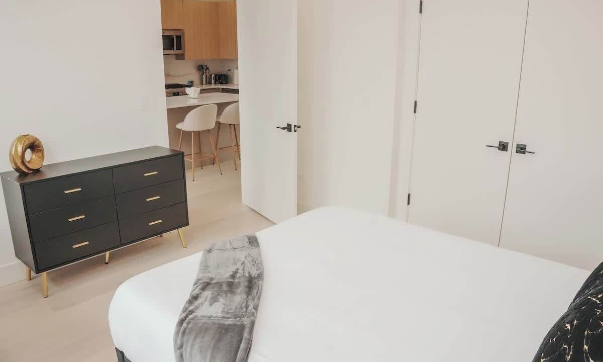 Photo of Bedroom in Near North Side