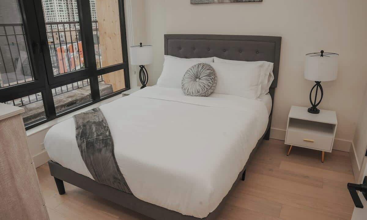 Photo of Bedroom in Near North Side