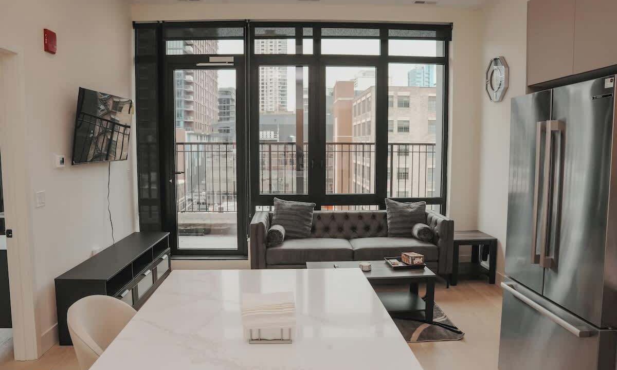 Photo of Livingroom in Near North Side