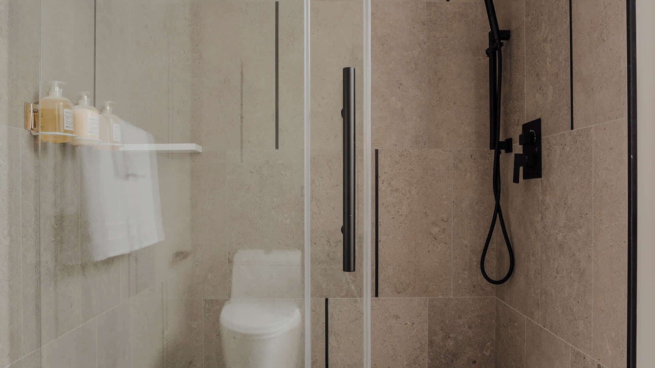 Photo of Bathroom in Logan Square