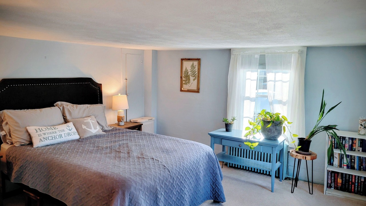 Photo of Bedroom in Niantic