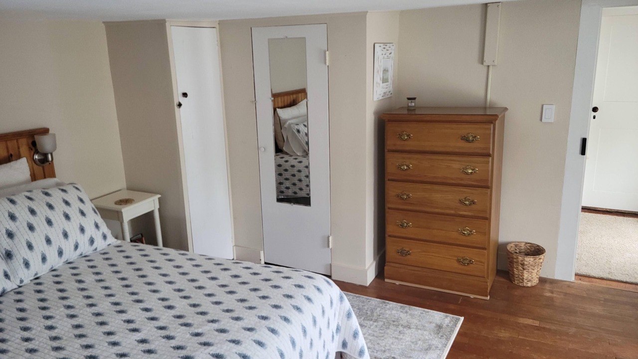 Photo of Bedroom in Niantic